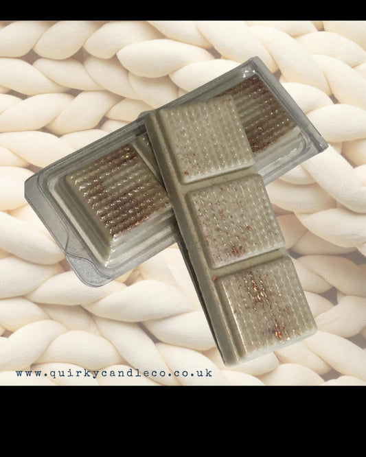 Heart Design Snap Bar - Cola