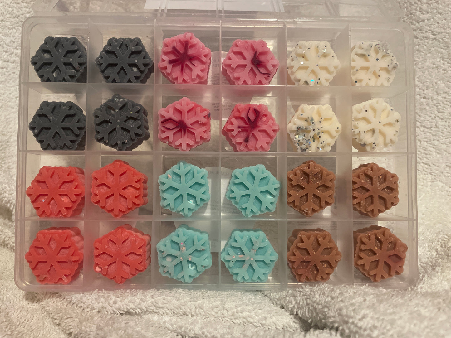 Snowflakes - Box of 24 (6 fragrances)